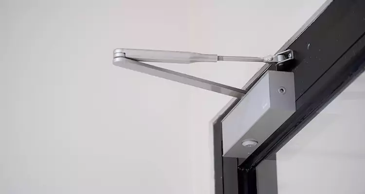 Screen Door Closer Installation in Fountainebleau, FL
