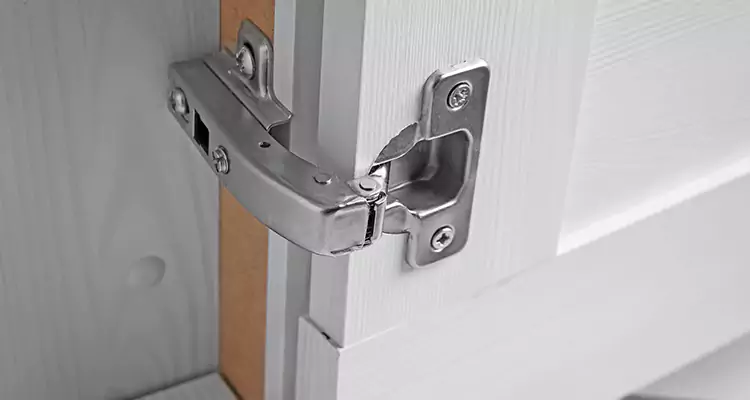 Shower Door Hinge Replacement in Fountainebleau, FL
