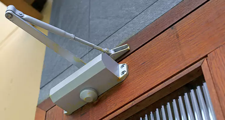 Automatic Door Opener Repair in Fountainebleau, FL