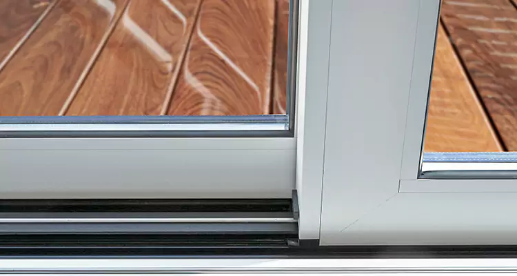 Patio Door Jammed Shut in Fountainebleau, FL
