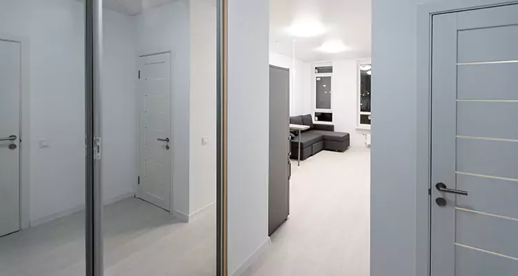 Modern Mirrored Closet Doors Repair in Fountainebleau, FL