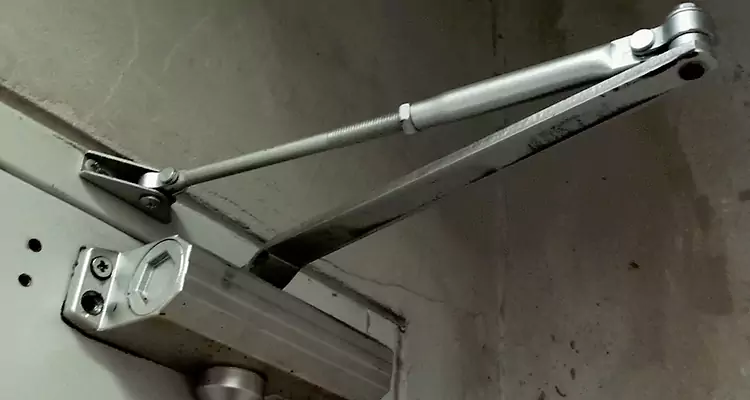 Door Closer Parallel Arm Installation in Fountainebleau, FL