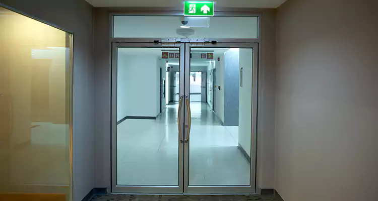 Emergency Glass Door Repair in Fountainebleau, FL