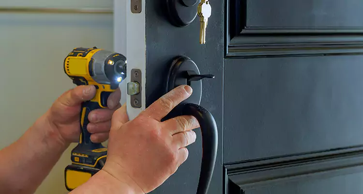 Comprehensive Door Lock Repair Services in Fountainebleau, FL