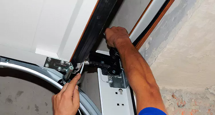 Weatherproof Door Seal Replacement in Fountainebleau, FL