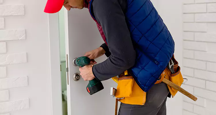Residential Door Repair in Fountainebleau, FL