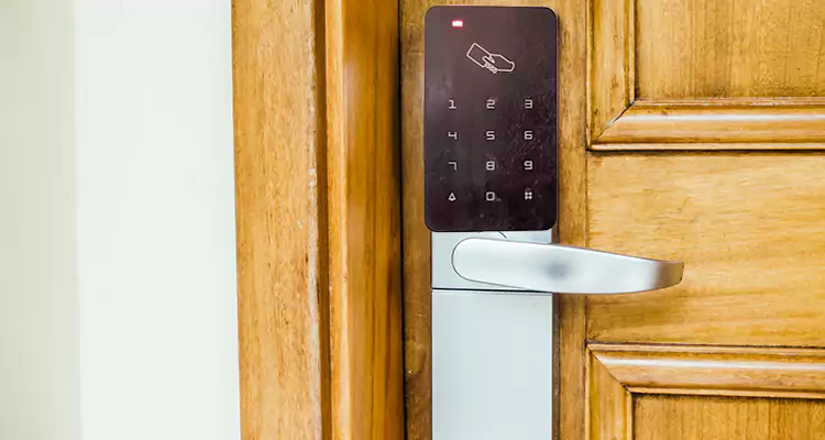 Keyless Hotel Door Locks Repair in Fountainebleau, FL