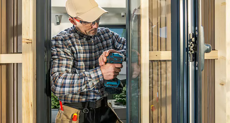Top-Rated Patio Door Handle and Lock Repair Service for Homeowners in Fountainebleau, FL