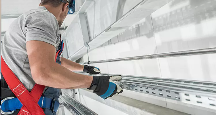 Glass Balcony Railing Replacement in Fountainebleau, FL