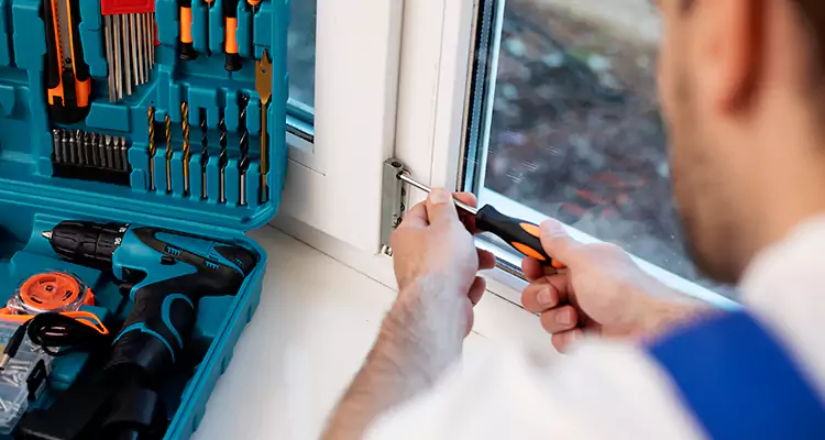 Mirrored Sliding Doors Replacement Expert in Fountainebleau, FL